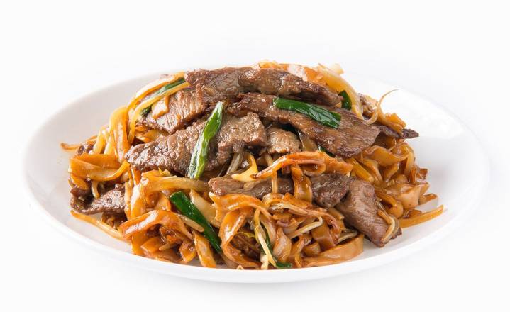 Rice Noodle with Beef 乾炒牛河